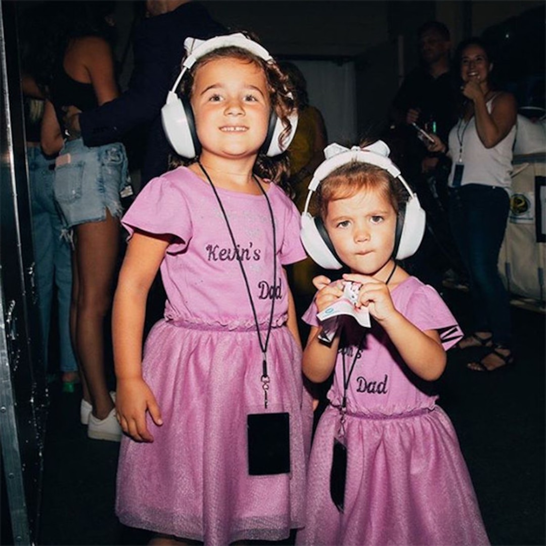 Kevin And Danielle Jonas Girls So Proud Of The Jonas Brothers E Online